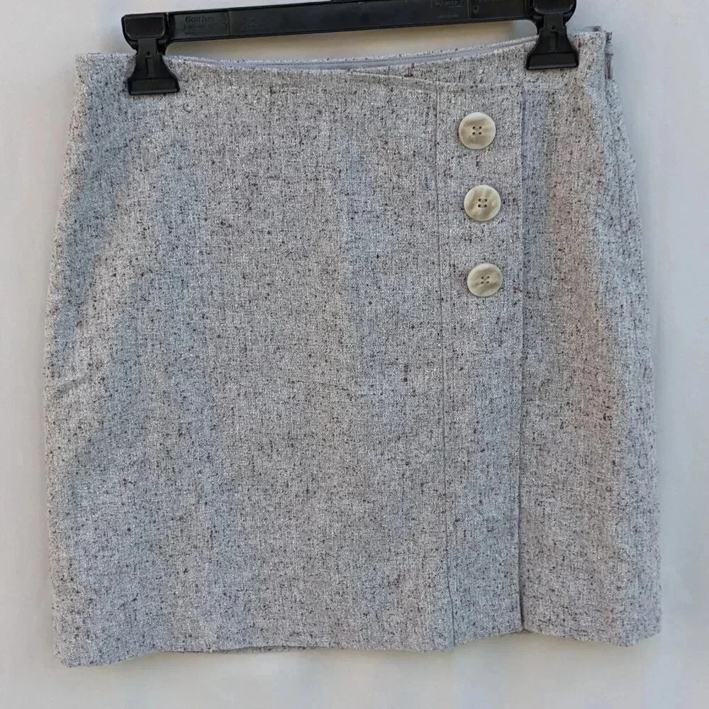 The limited Tweed A-line Button Mini Skirt Gray Size 2 preppy Academia Career